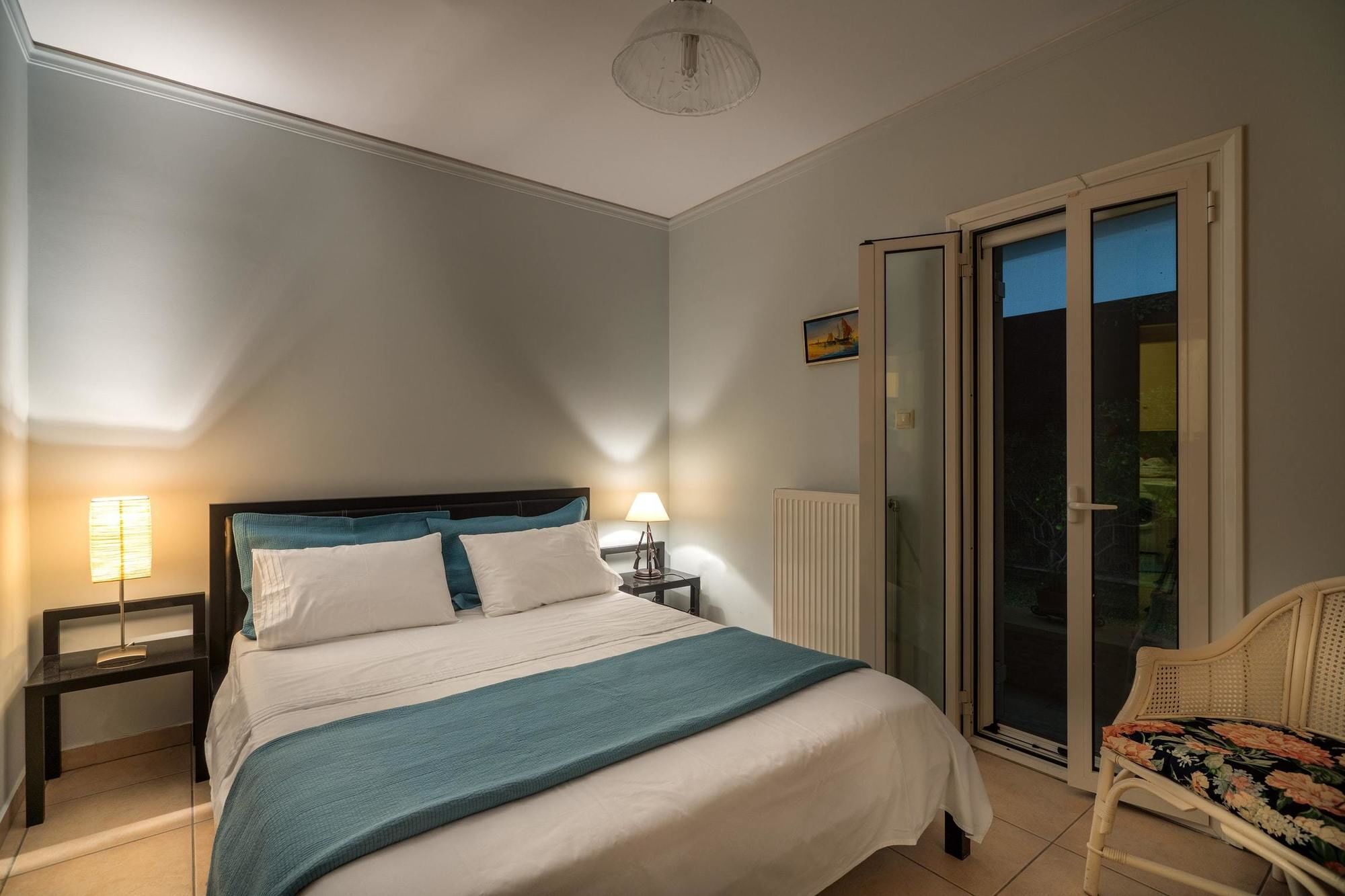 Maria'S Seaside Villa - House With 3 Rooms In Marathon, With Wonderful Kültér fotó