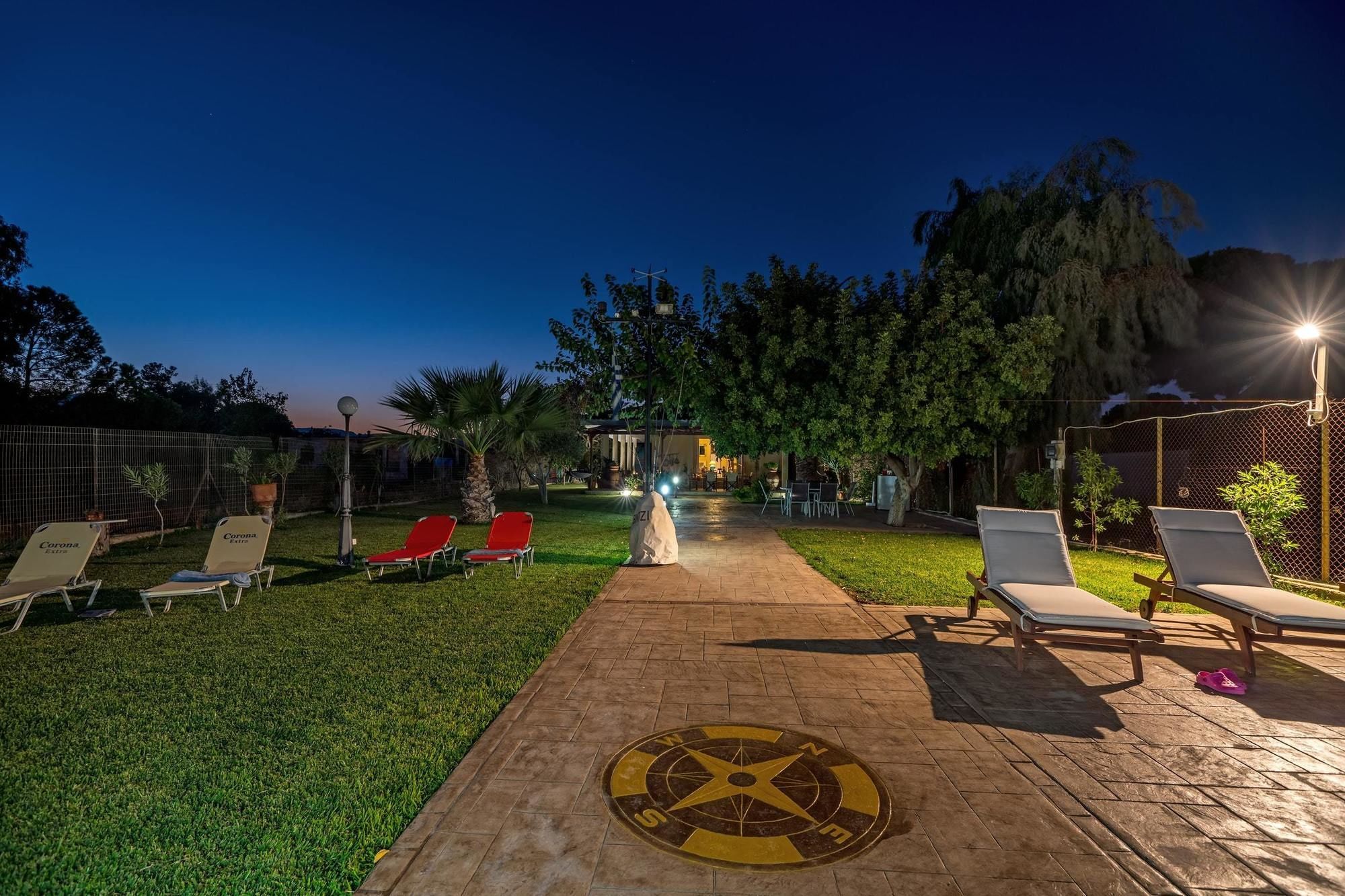 Maria'S Seaside Villa - House With 3 Rooms In Marathon, With Wonderful Kültér fotó
