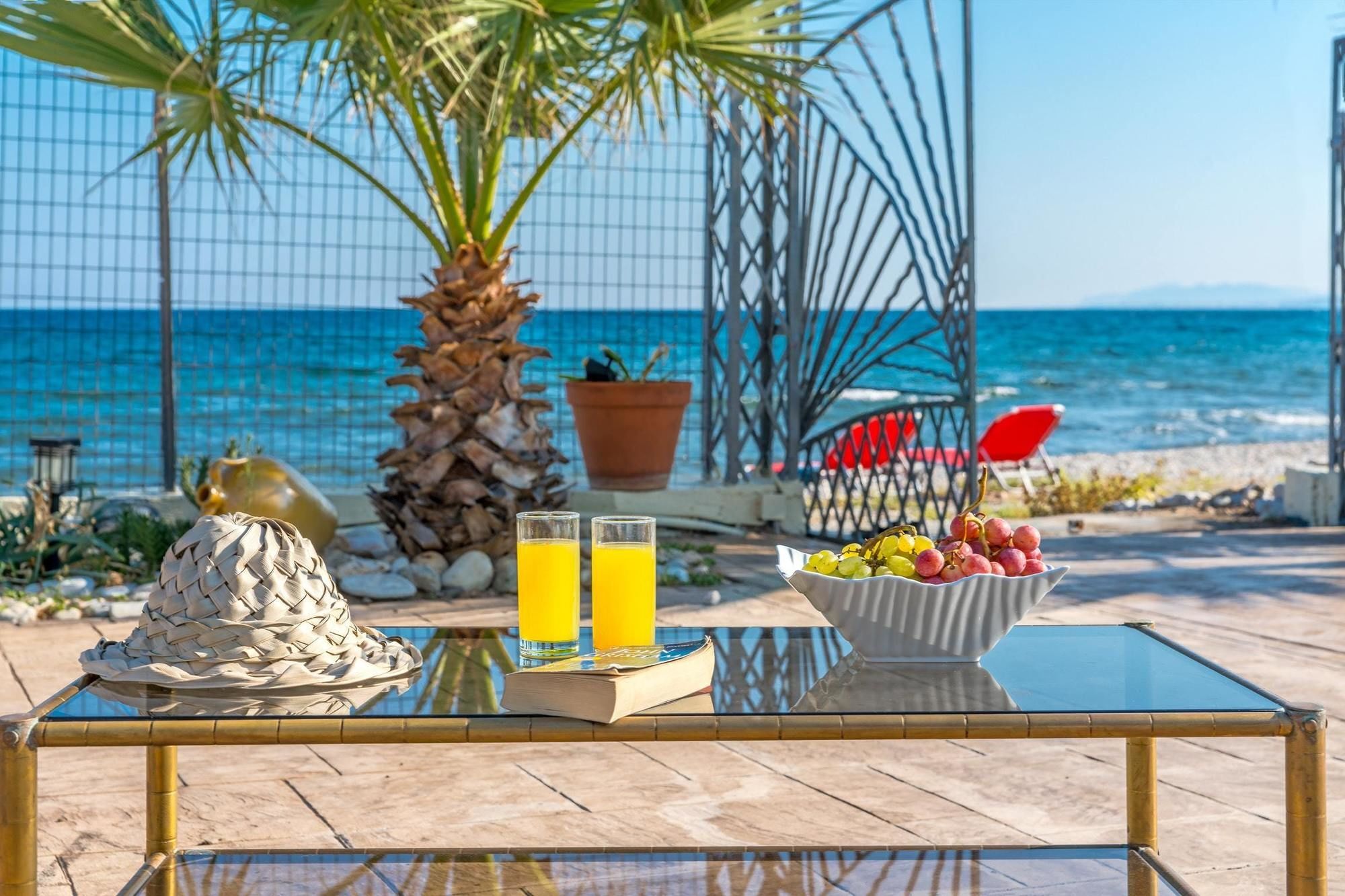 Maria'S Seaside Villa - House With 3 Rooms In Marathon, With Wonderful Kültér fotó