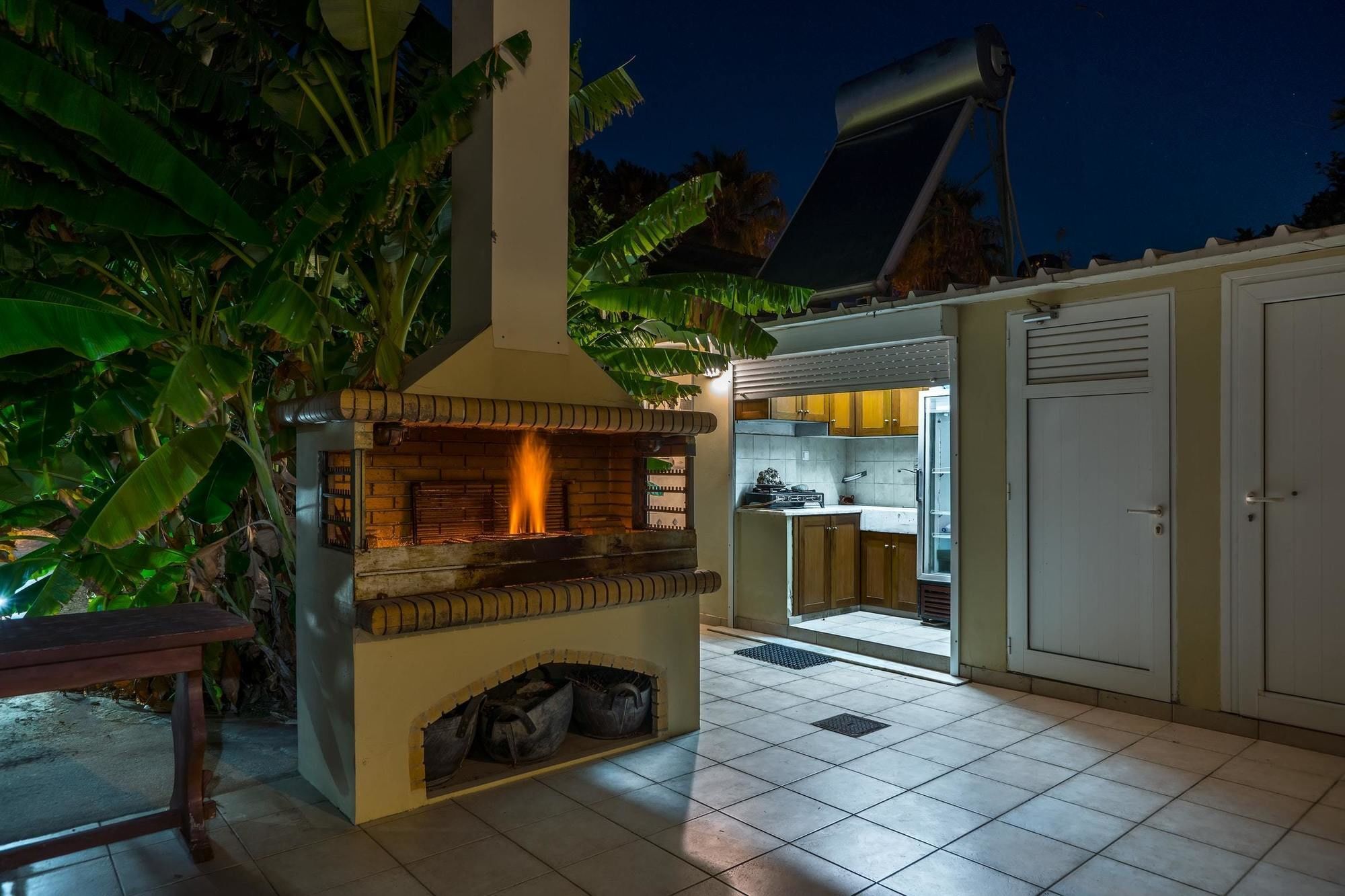 Maria'S Seaside Villa - House With 3 Rooms In Marathon, With Wonderful Kültér fotó